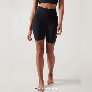ATHLETA ELATION ULTRA HIGH RISE 7 SHORT